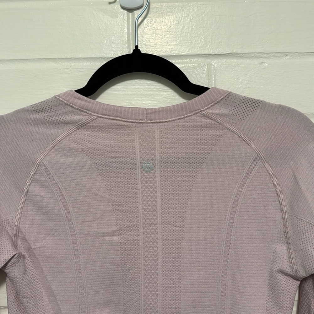⬇️ Lululemon Swiftly Tech Long Sleeve Porcelain Pink Size 8 - Picture 7 of 10